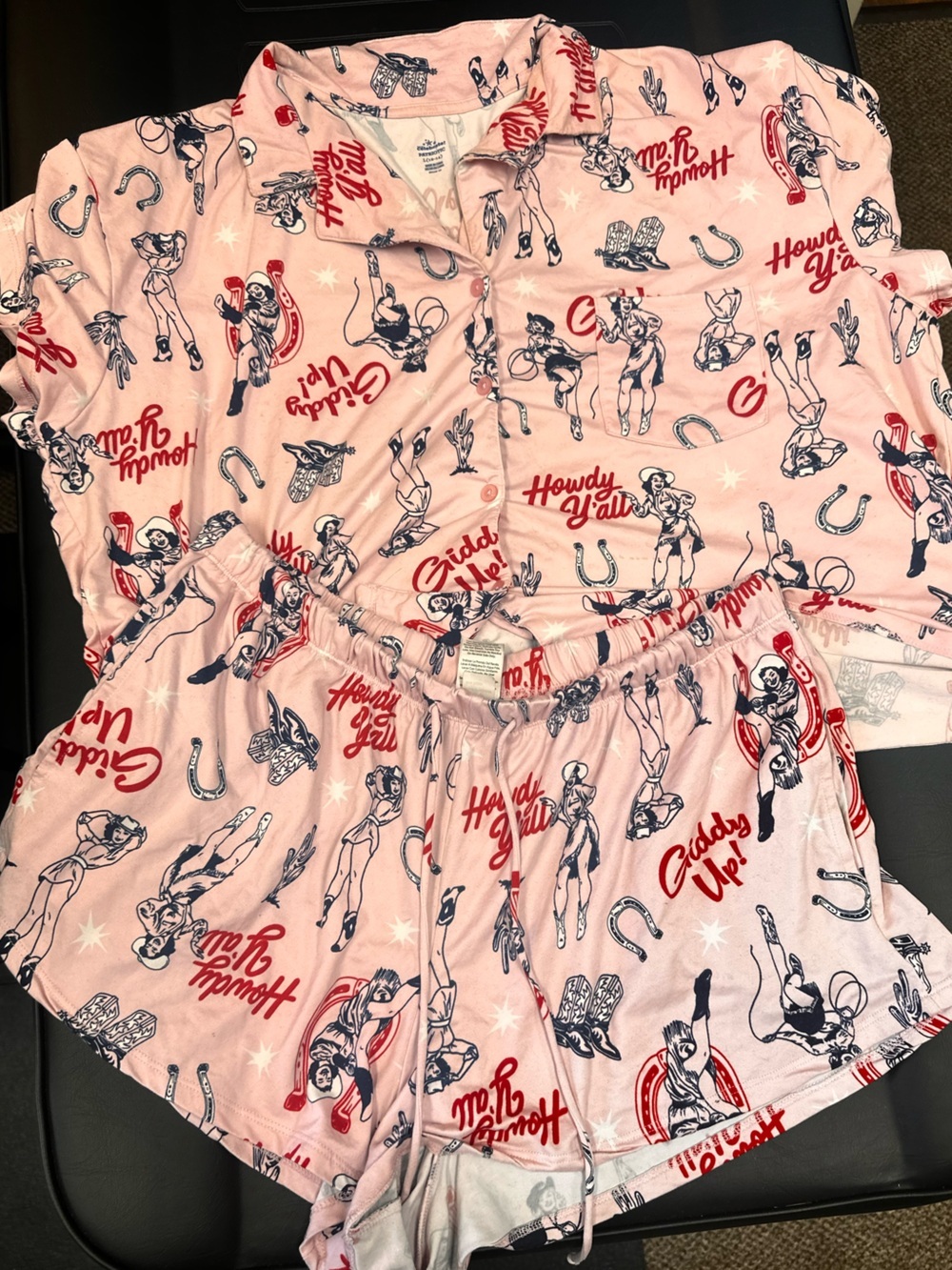 Pink 'Howdy Girls' Cowboy Print Button-Up Pajama Top